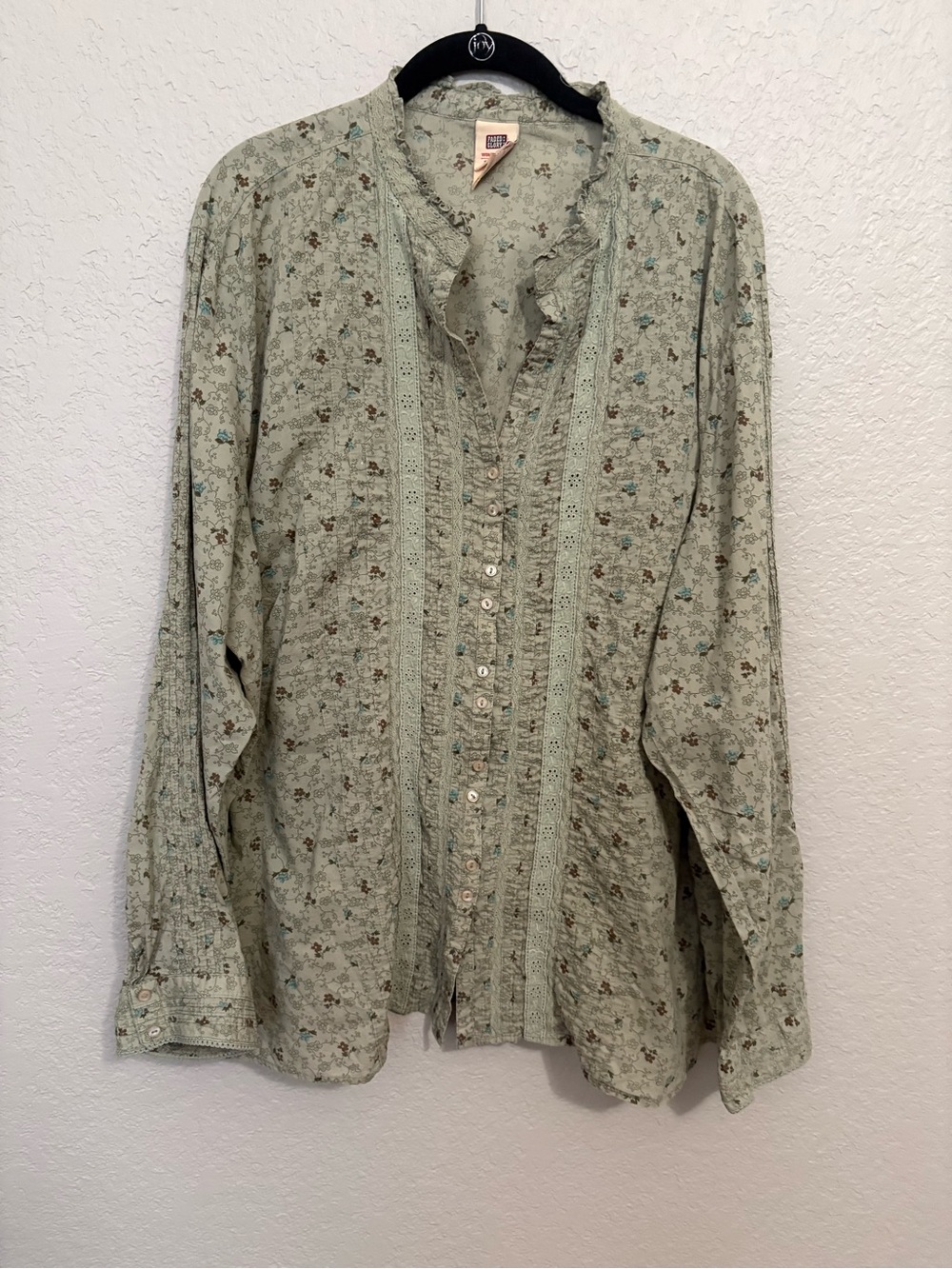 Faded Glory Sage Green Floral Button-Down Shirt